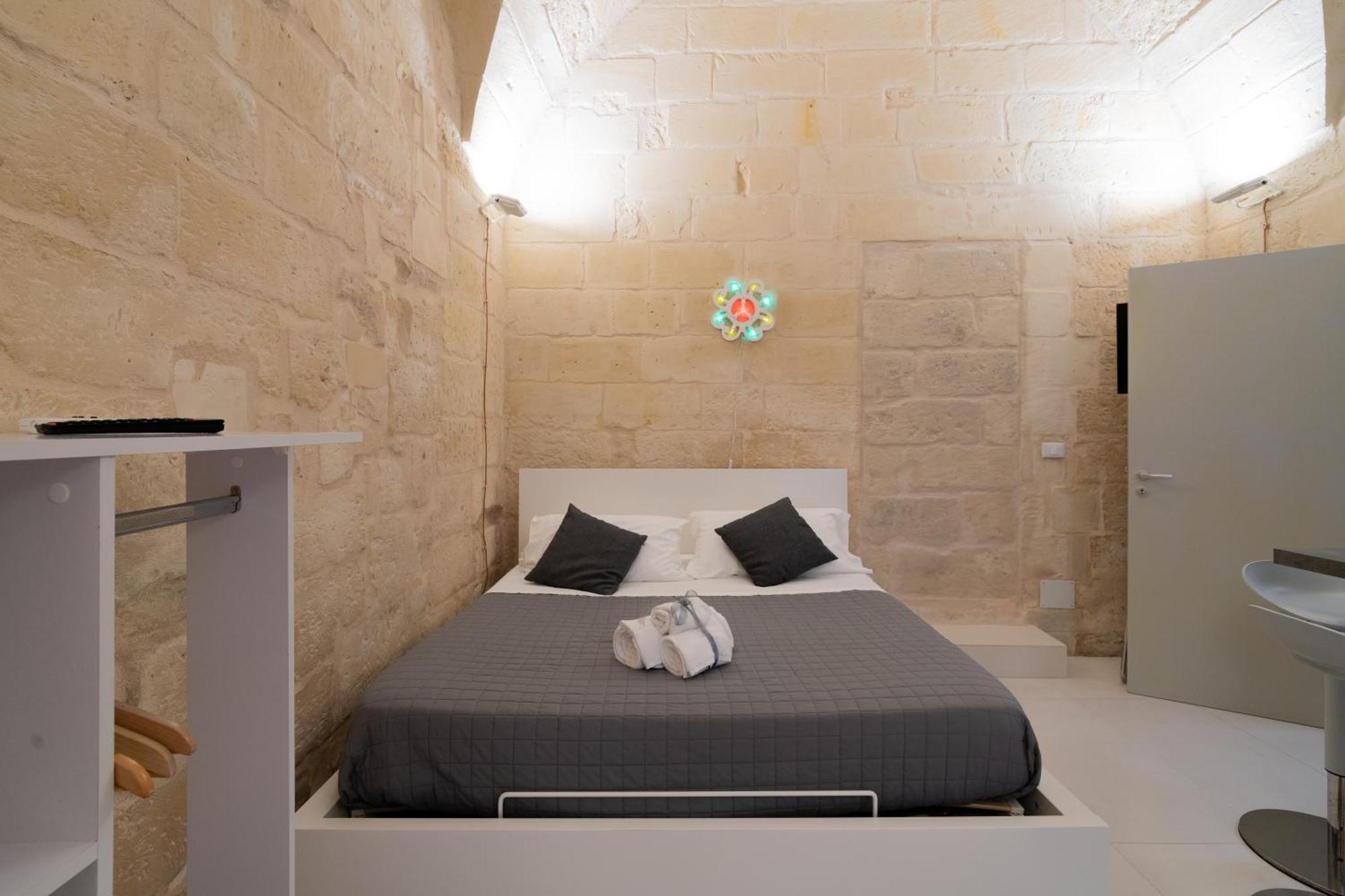 Essential Suite By Dimora Barocca Lecce Kültér fotó