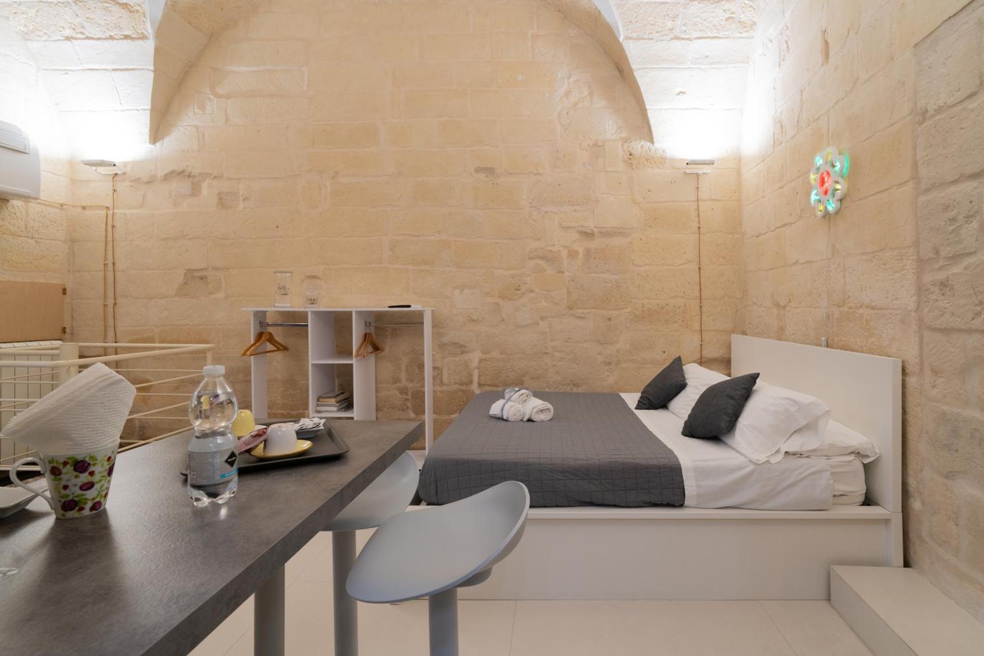 Essential Suite By Dimora Barocca Lecce Kültér fotó